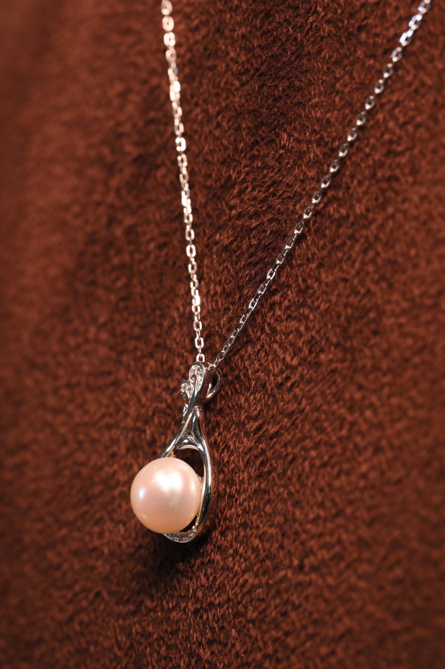 Silver fancy chain