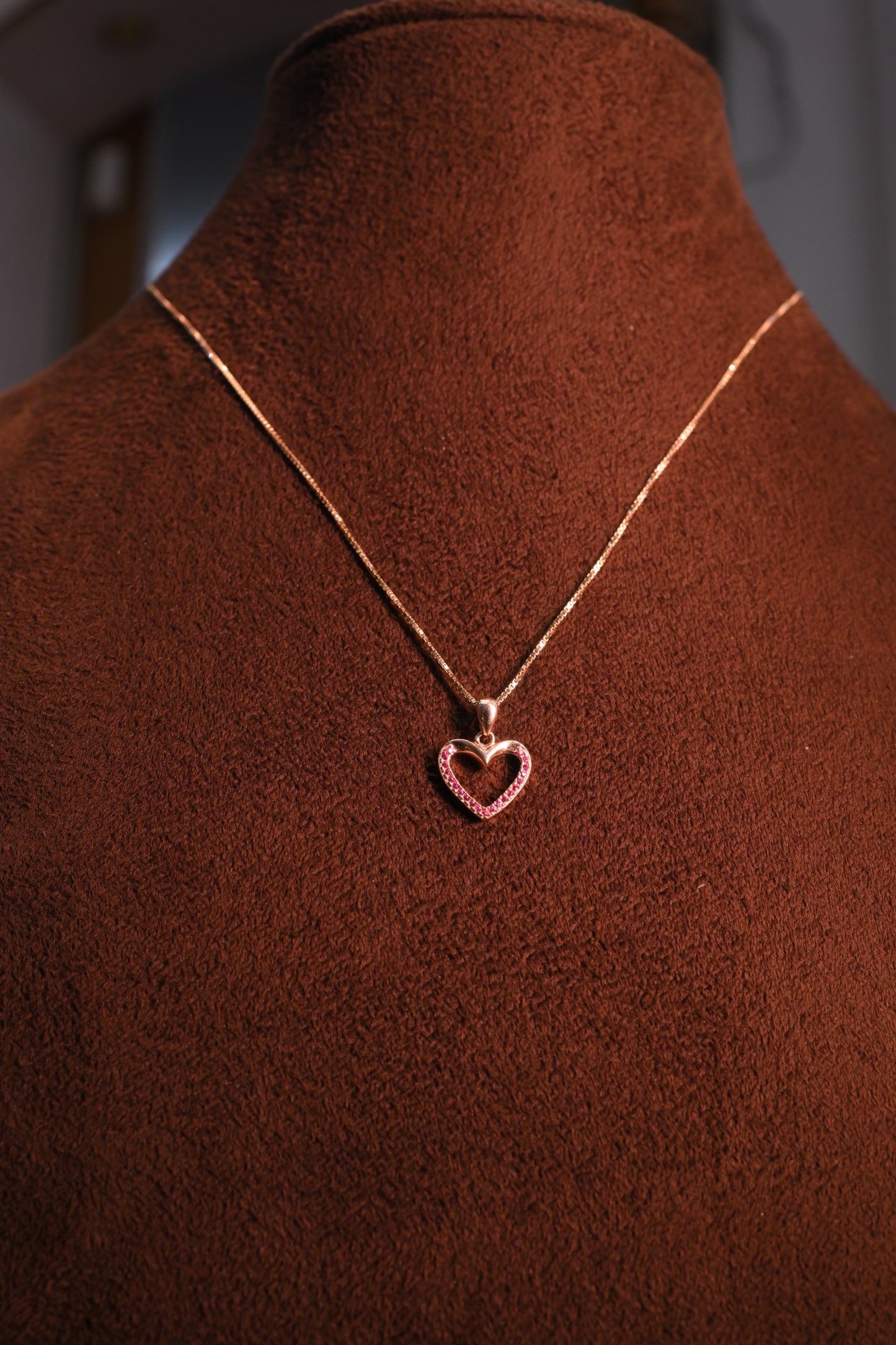 Silver fancy chain with pendant