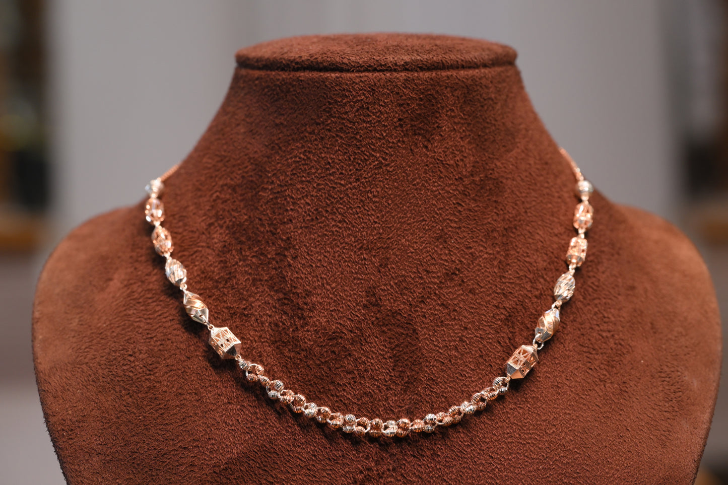 Silver fancy chain