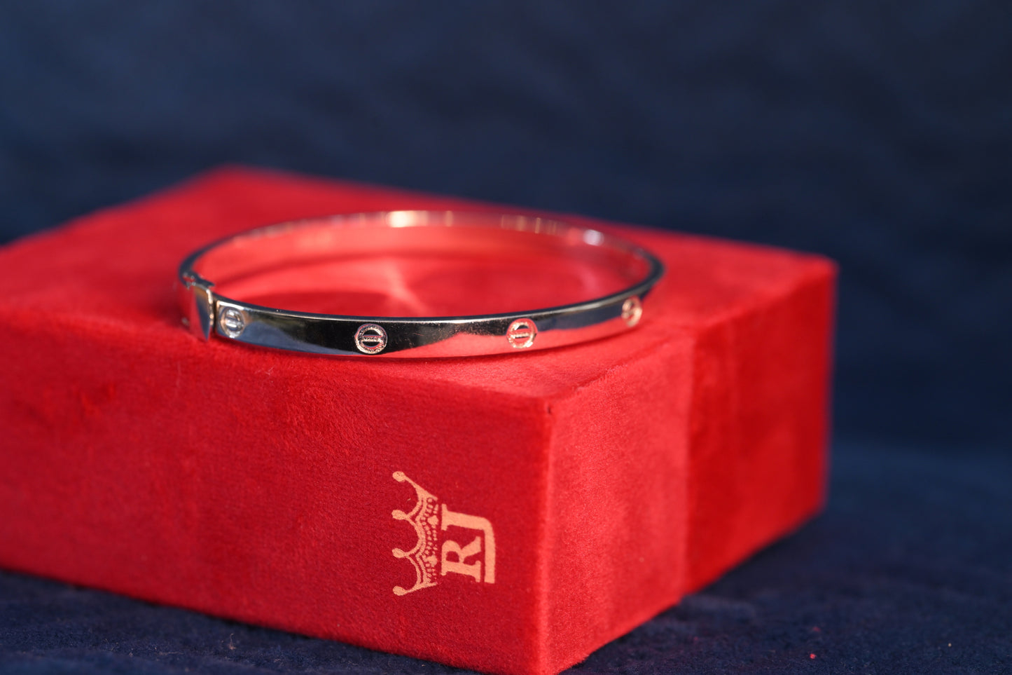 Silver bracelet